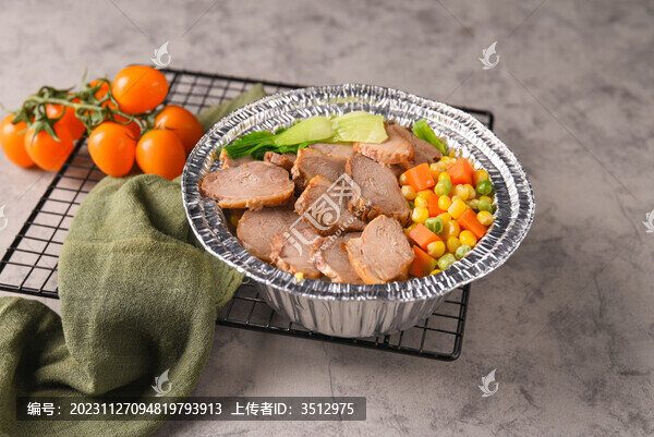 蜜汁鴨脯煲仔飯