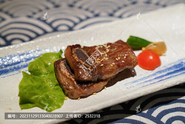 雪花牛扒黑椒牛排美食