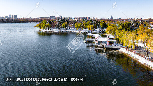 雪后的長(zhǎng)春南湖公園船臺(tái)景觀