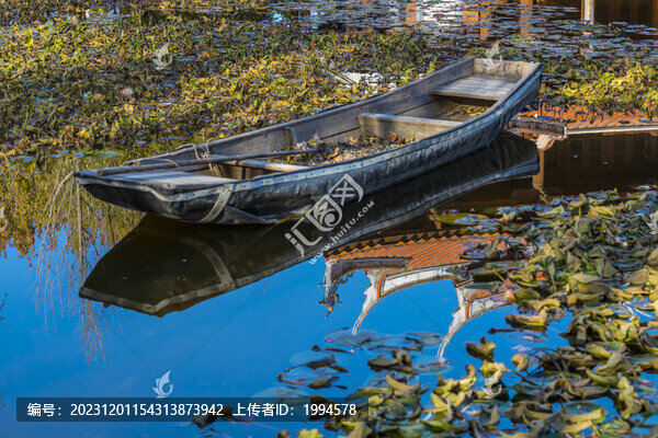 小船