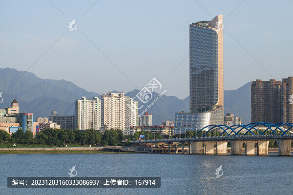 富春江勵(lì)駿酒店
