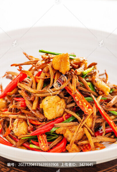 茶樹(shù)菇炒雞