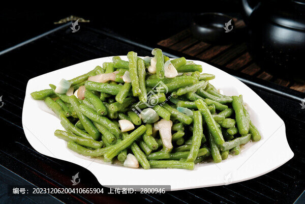 臘八蒜燒豆角