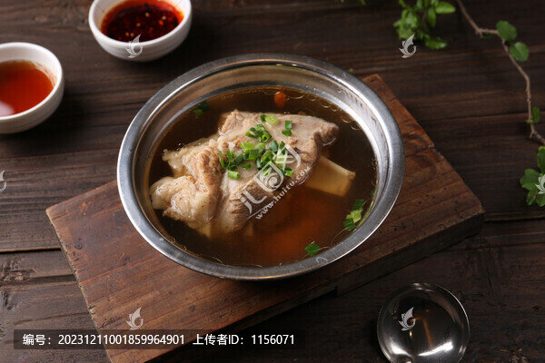 骨頭粉絲湯
