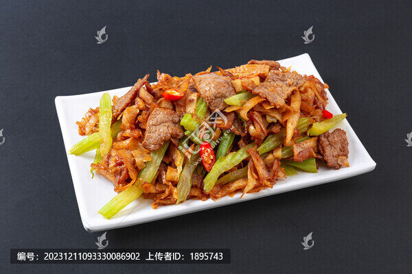 芹菜炒牛肉