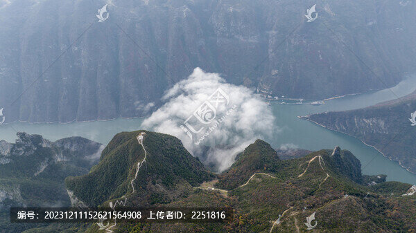 奉節(jié)三峽之巔小三峽神女峰