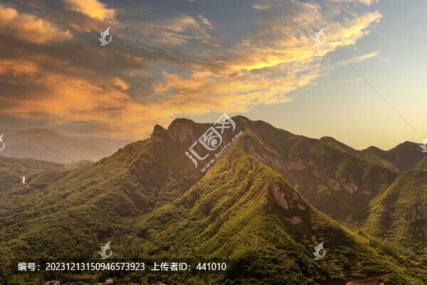 高山丘壑