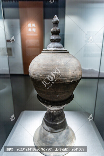 忻州市博物館的唐輔首灰陶罐