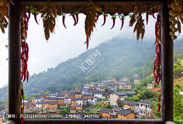 陽產(chǎn)土樓秋色