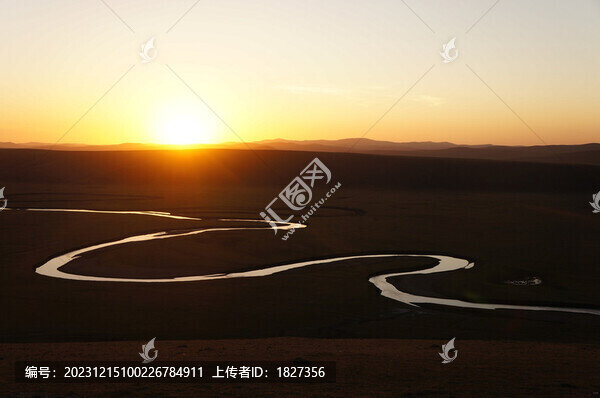落日河流