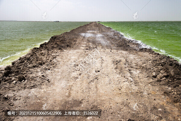 西臺吉乃爾湖