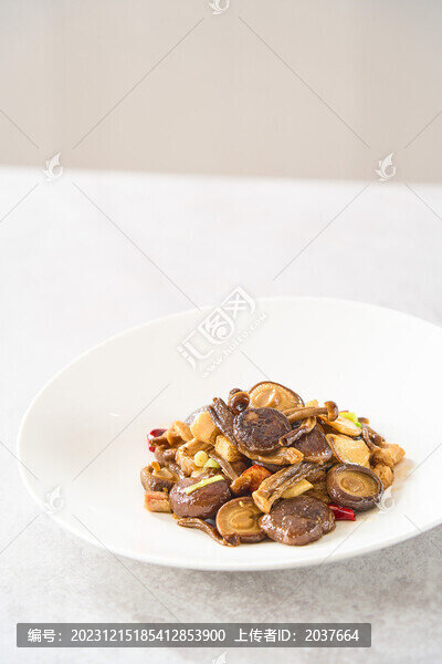 咸肉炒雙菇