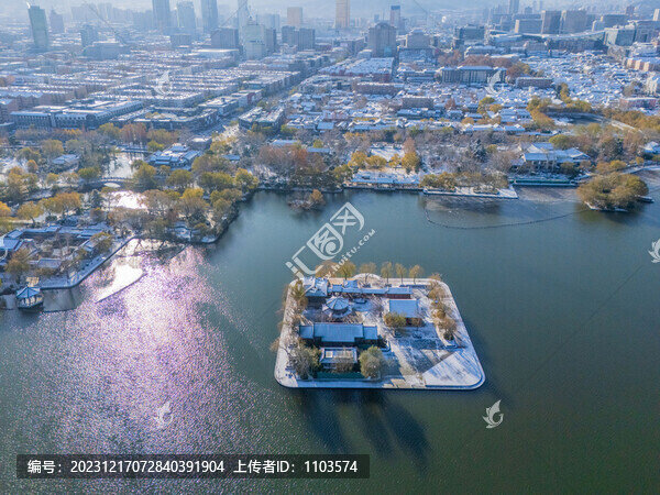濟南大明湖雪景