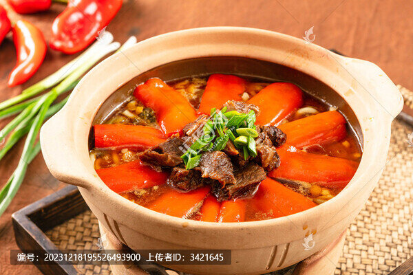 酸菜燉牛腩