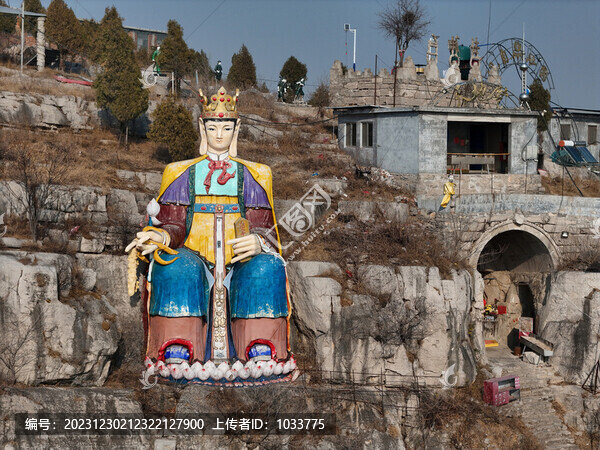 山東嶧城白山地母山