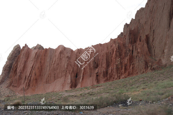 紅色土山