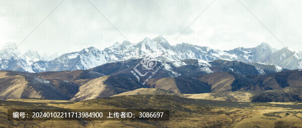 航拍四川甘孜理塘格聶神山