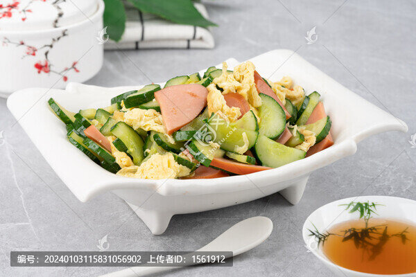 黃瓜蛋炒香腸