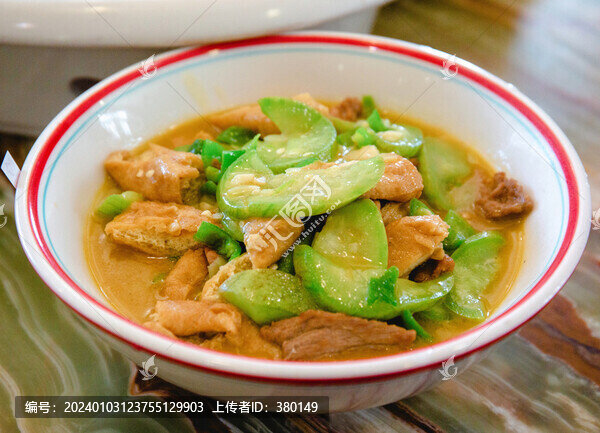 絲瓜燒油豆腐
