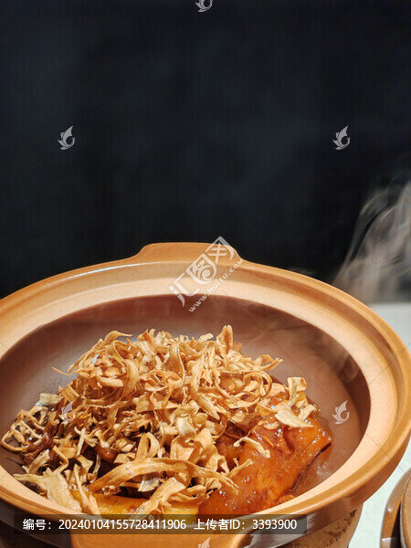 牛腩牛筋煲