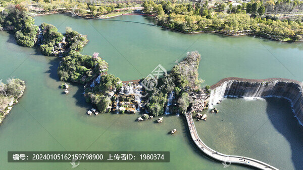昆明盤龍區(qū)城市瀑布