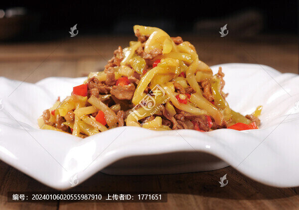 炸菜炒肉絲