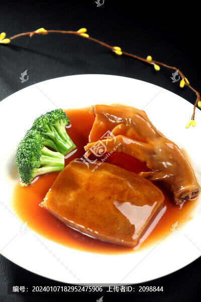 鮑甫扣鵝掌