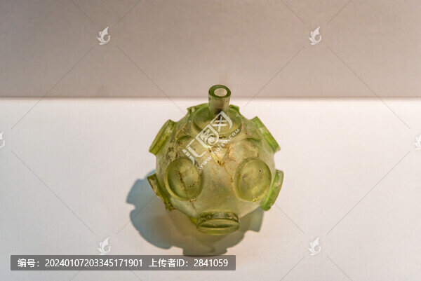 長(zhǎng)安博物館的唐代玻璃瓶