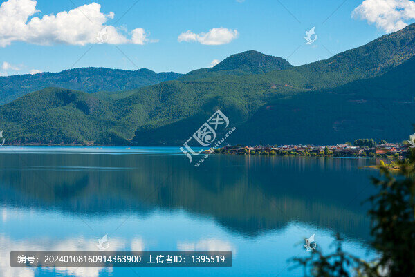 瀘沽湖風(fēng)光