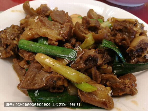 炆羊肉