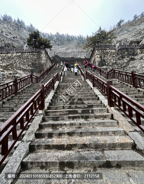 龍門石窟