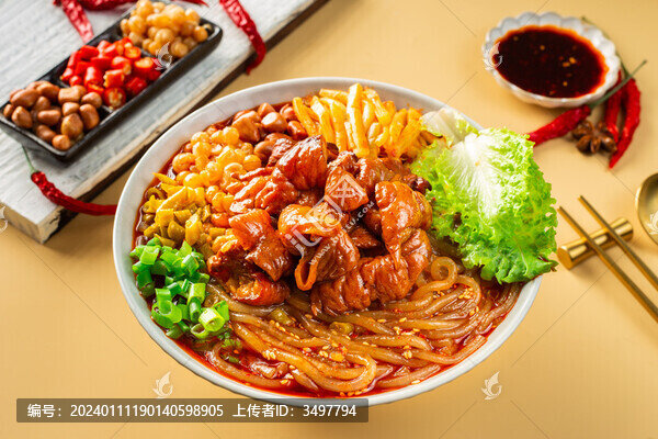 肥腸酸辣粉