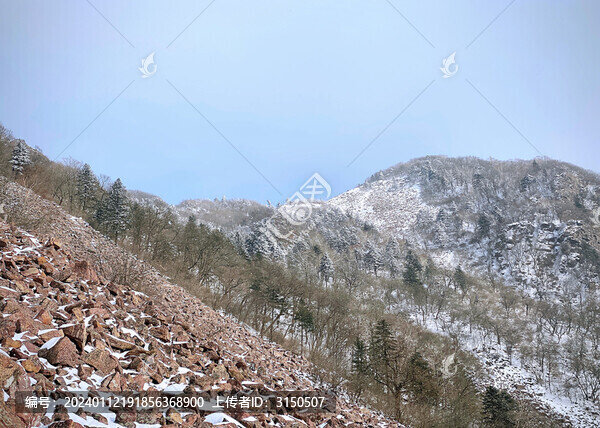 冬天的山
