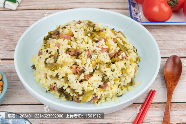 臘肉酸菜炒飯