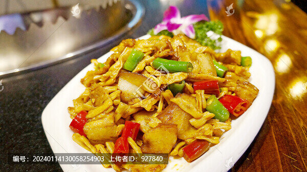 回鍋肉爆炒干豆角
