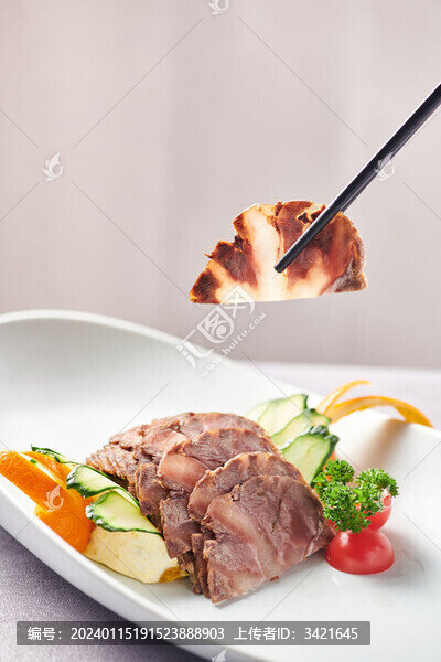 鹵牛腱