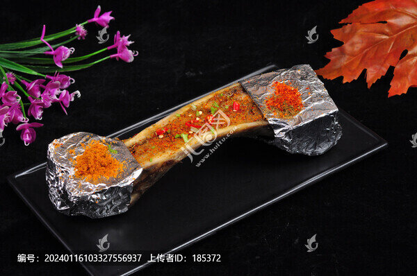 烤牛骨烤骨骼