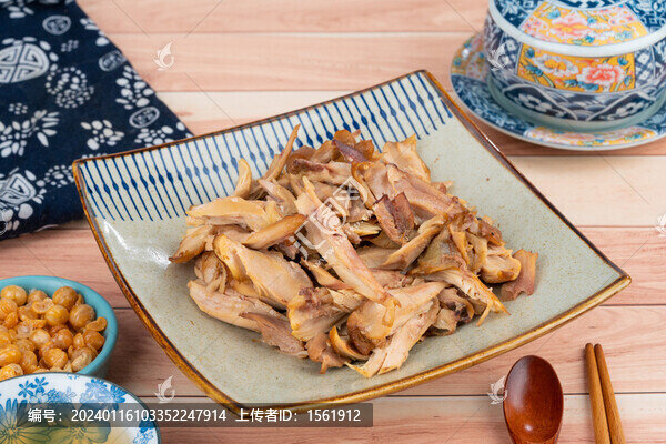 調(diào)味雞腿肉加料