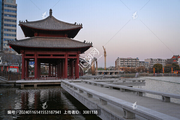 中國開封包公祠包公湖景區(qū)建筑