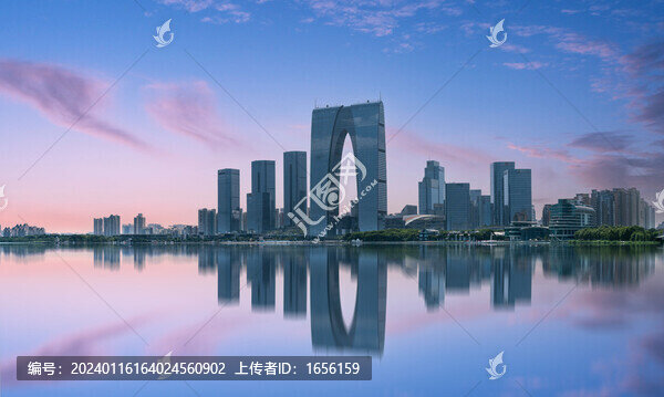 蘇州金雞湖東方之門全景