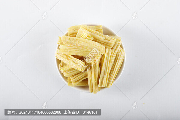 泡發(fā)腐竹