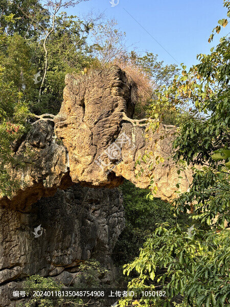 黃果樹大瀑布景區(qū)橋上橋上橋