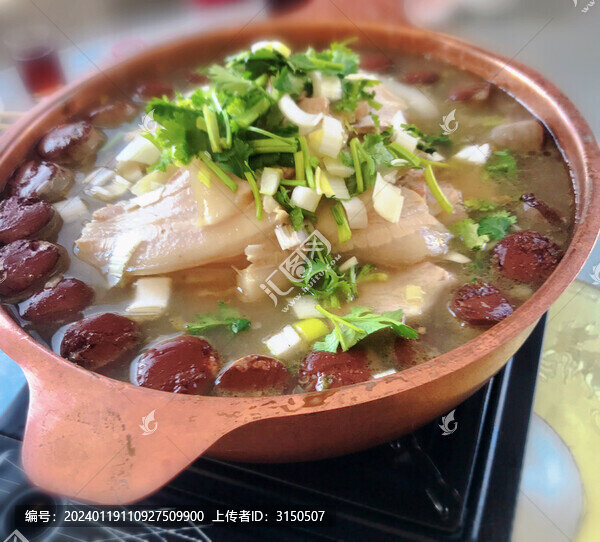 血腸五花肉酸菜火鍋