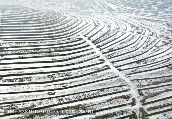 山鄉(xiāng)梯田雪景