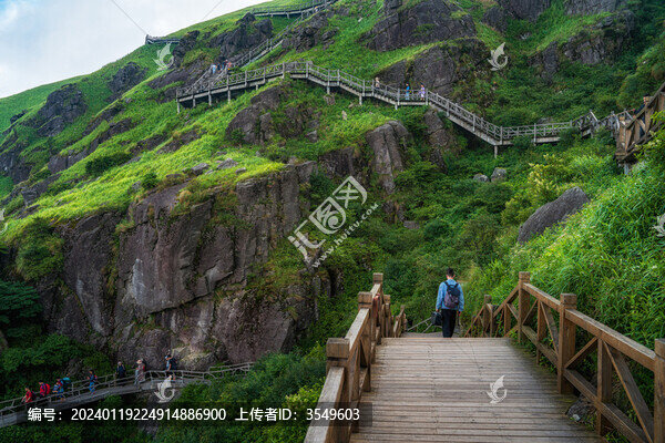 夏季武功山棧道石山草甸