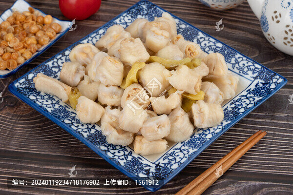 泡椒雞肘