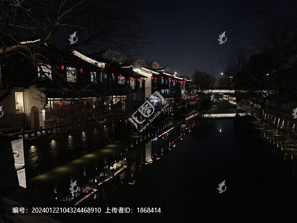 古鎮(zhèn)小河直街
