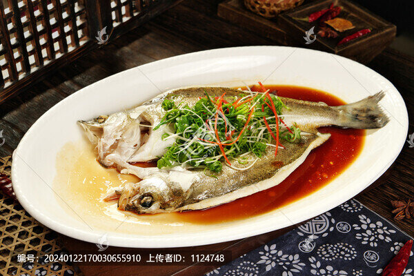 清蒸海鱸魚
