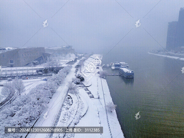 長(zhǎng)沙北辰三角洲的雪景