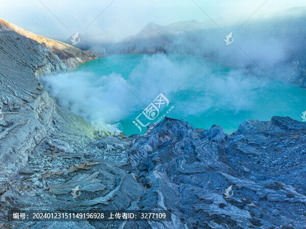 印度尼西亞伊真火山